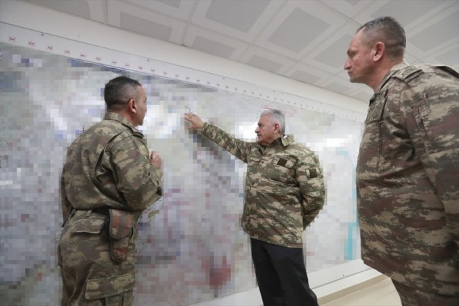 Başbakan YILDIRIM Sıcak Bölgede Brifing Aldı!