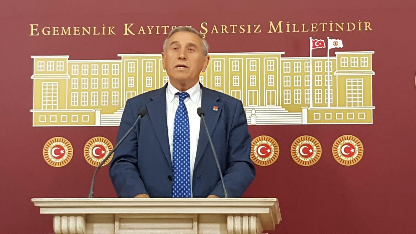 KAYA:ÖĞRETMENLER KARARNAME BEKLİYOR MECLİS KAPALI!