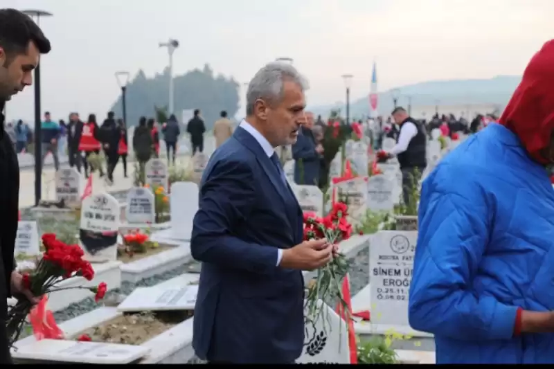 BAKAN KOСА: DEPREM NEDENİYLE YAŞADIĞIMIZ ACILARI AZALTMAK İÇİN TÜM GÜCÜMÜZLE GAYRET EDİYORUZ!