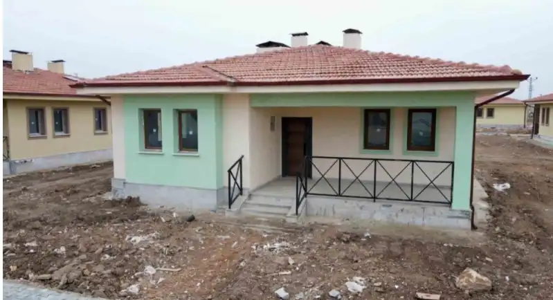 TÜRKİYE'NİN İLK KIRSAL UYDU KENTİ HATAY'DA...