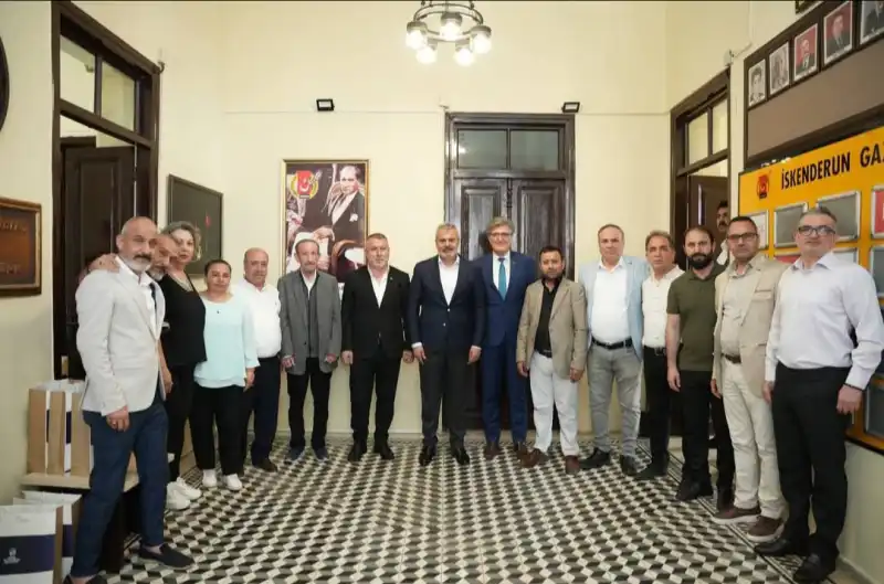 BAŞKAN ÖNTÜRK İSKENDERUN’DA GAZETECİLERLE BULUŞTU!