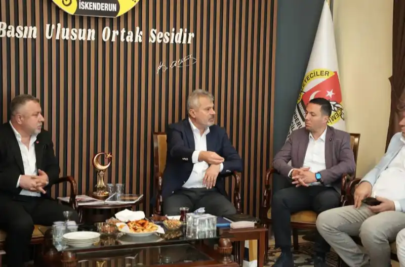 BAŞKAN ÖNTÜRK İSKENDERUN’DA GAZETECİLERLE BULUŞTU!