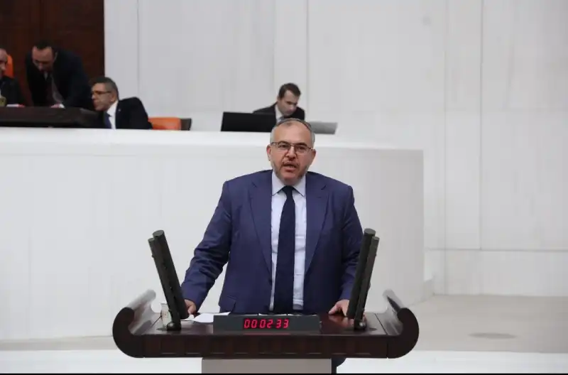 EMEKLİ MAAŞLARINA ASGARİ ÜCRET ŞARTI GELSİN!