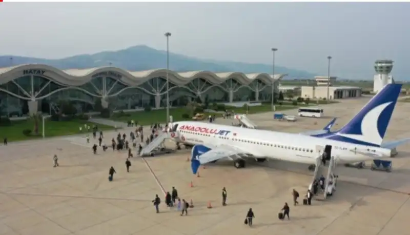 HATAY HAVALİMANI UÇUŞLARA...