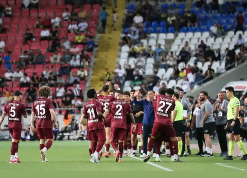 HATAYSPOR'DAN ŞOK GALİBİYET!