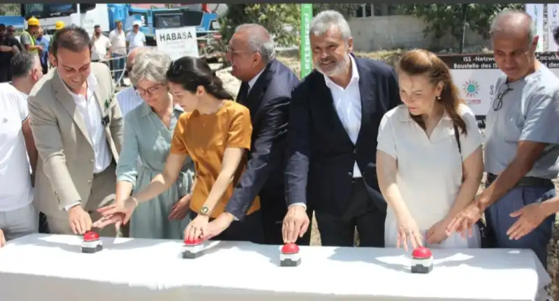 DEFNE’DE ÜÇ DİLDE KREŞ...
