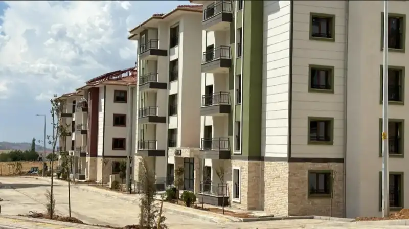 21 BİN 108 KONUTUN DAHA KURASI...
