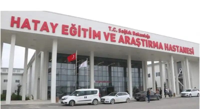 İLK BİLATERAL KİST HİDATİK AMELİYATI YAPILDI! 