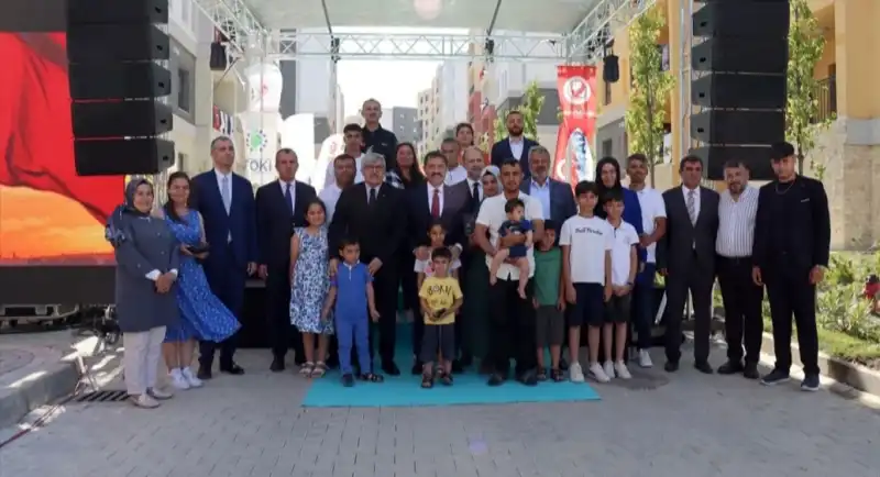 ANAHTAR TESLİMİ VE KURA ÇEKİM TÖRENİ...