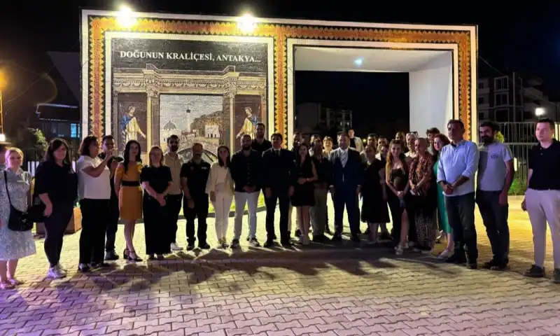 HALKIN GÖNLÜNDE YER EDİNEN BİR DEVLET ADAMI!
