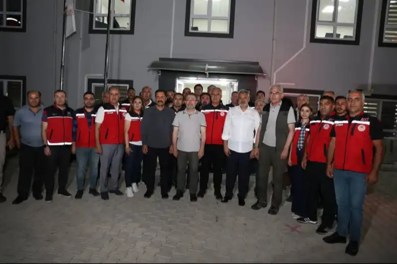 HATAY’DAKİ ORMAN YANGINI KISMİ OLARAK KONTROL ALTINA ALINDI! 
