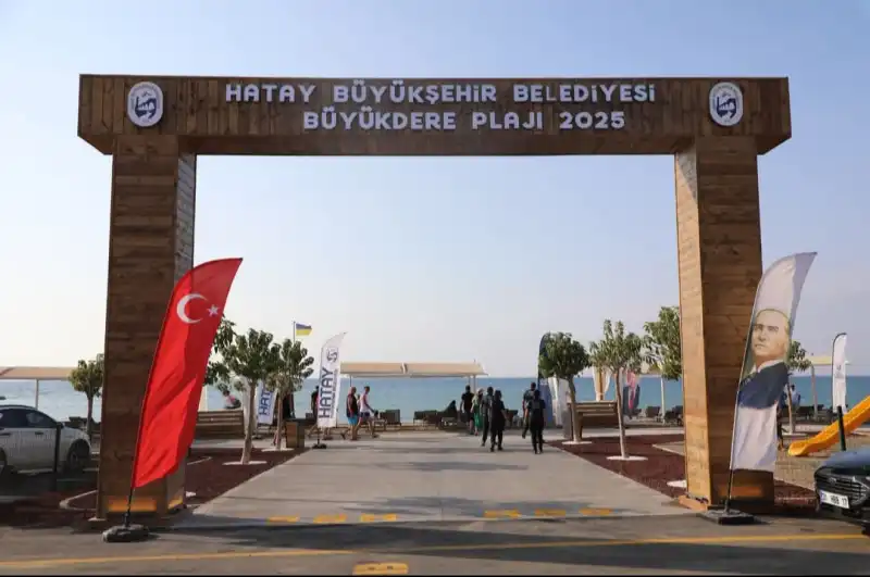 BÜYÜKDERE HATAY’IN EN BÜYÜK PLAJI OLDU!
