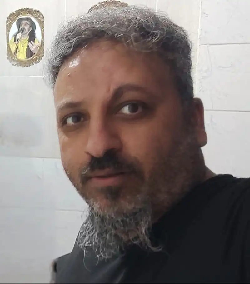 DEFNE’DE TİYATRO SALONU İSTİYORUZ!