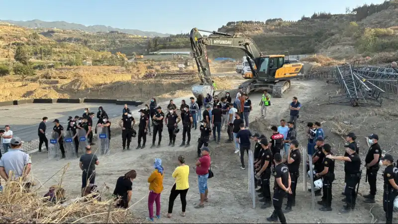 SAMANDAĞ KURTDERESİ MAHALLESİ HALKININ YANINDAYIZ! 