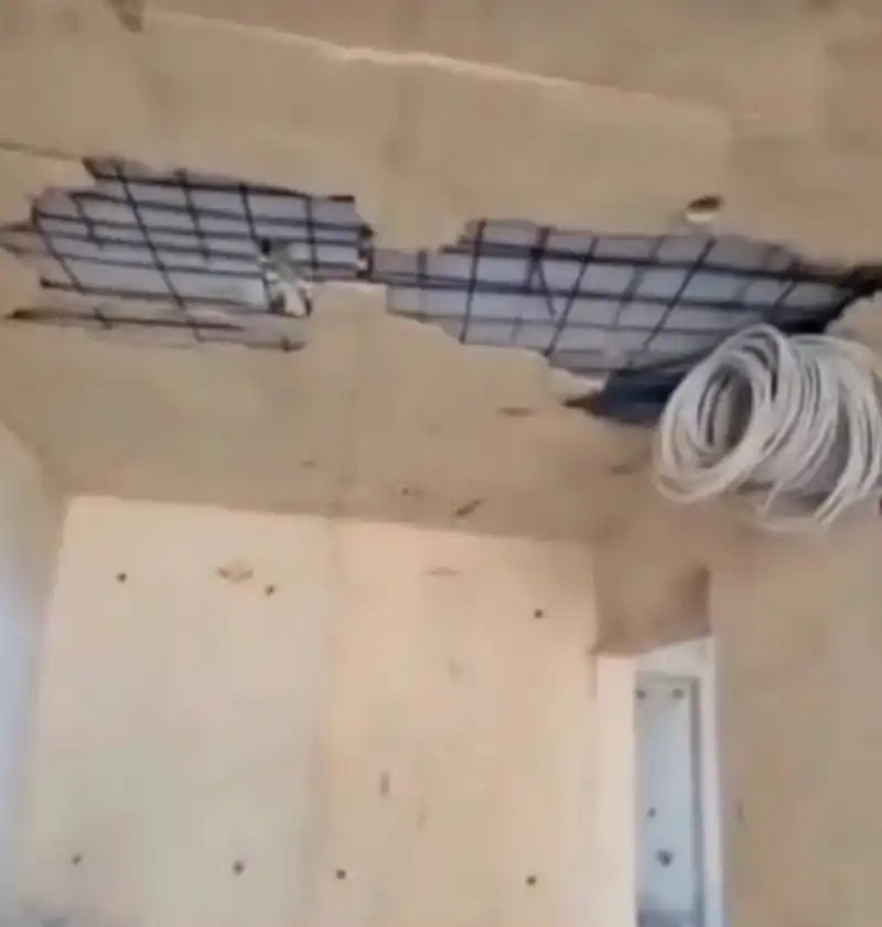 BAKANLIK DEPREM KONUTLARINDAKİ SORUNLARI KONUŞMAK İSTEMİYOR! 