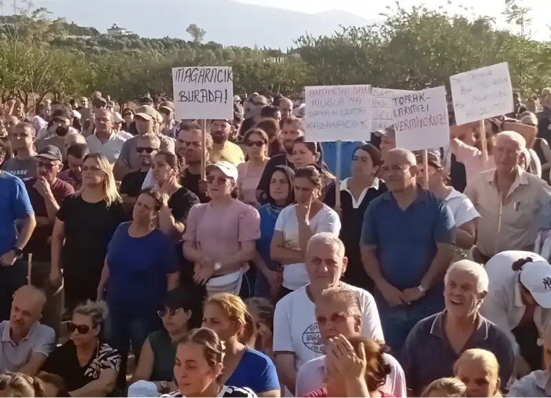 KURTDERESİ HALKI YALNIZ DEĞİLDİR!