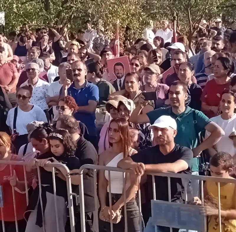 KURTDERESİ HALKI YALNIZ DEĞİLDİR!