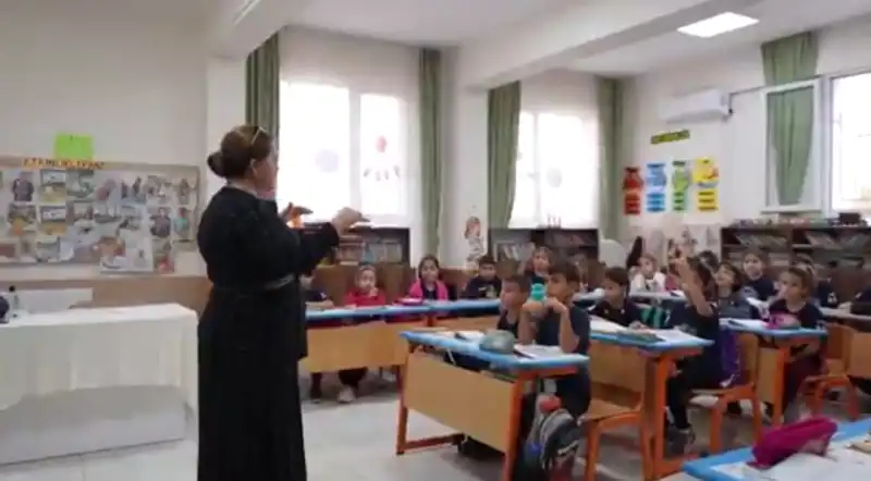 DEPREMDEN SONRA YENİDEN İHYA OLAN OKULLAR...