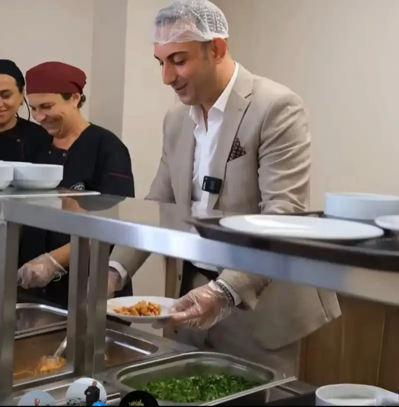 DEFNE KENT LOKANTASI HALKIN HİZMETİNDE!