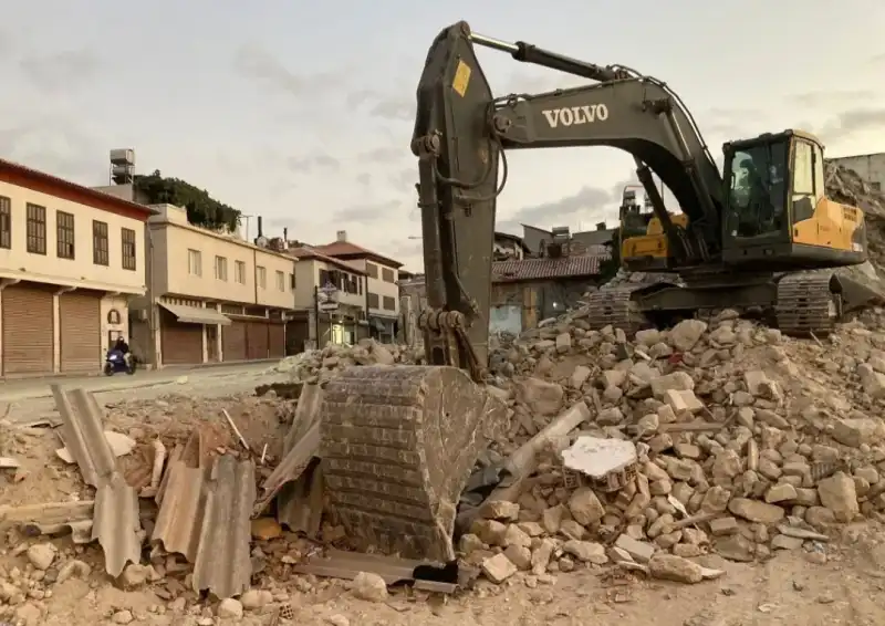 ANTAKYA’NIN RUHU KEPÇELERLE YOK EDİLİYOR!