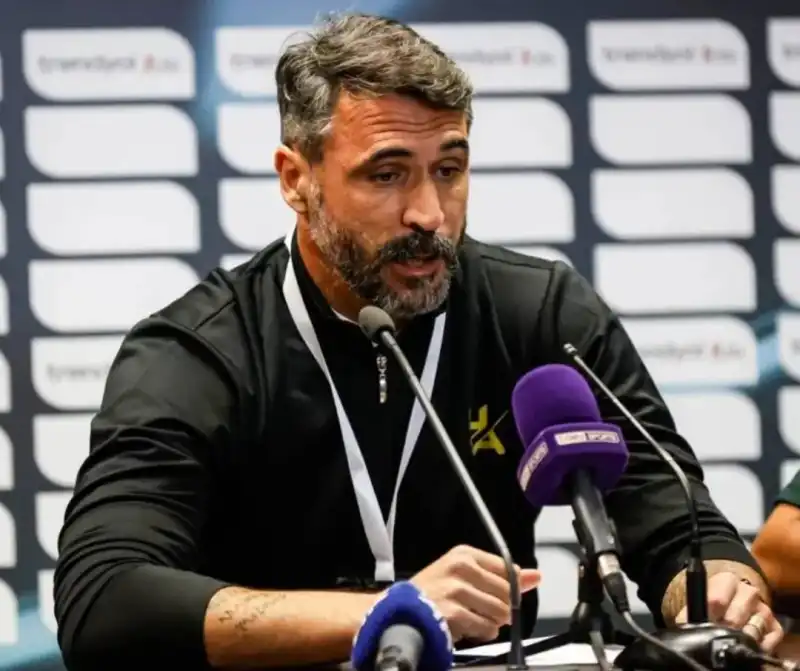 ALMEİDA'NIN BİLETİ KESİLDİ!