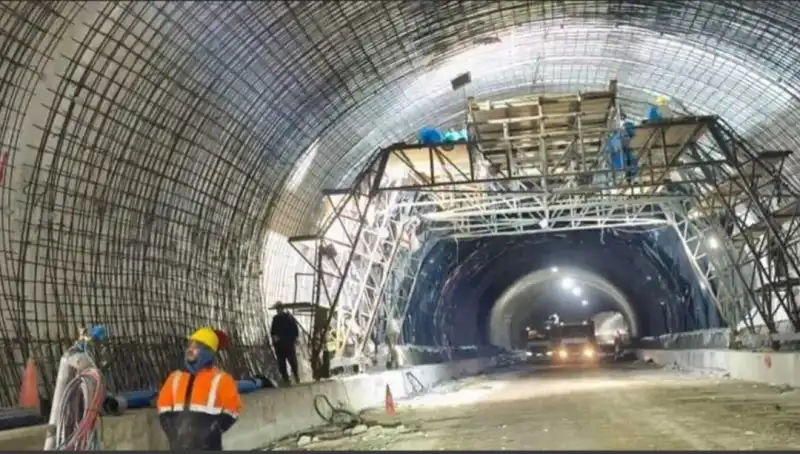 TÜRKİYE’NİN EN UZUN OTOYOL TÜNELLERİ ARASINDA... 