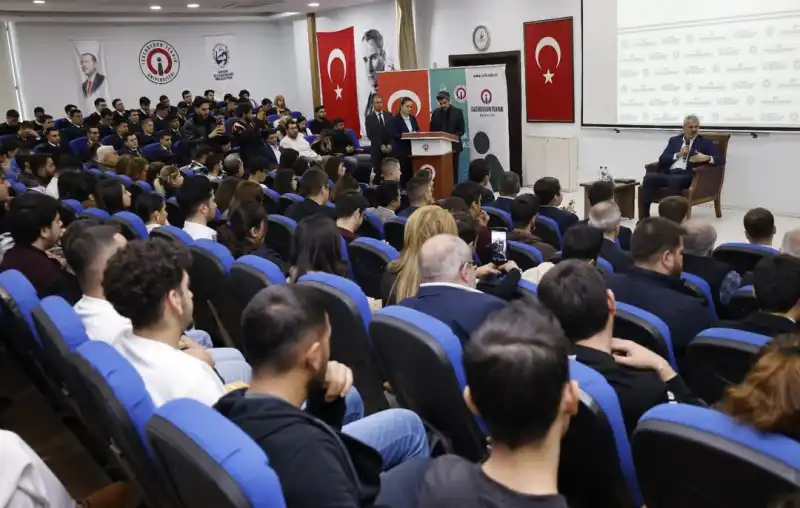 BAŞKAN MEHMET ÖNTÜRK’TEN GENÇLERE SÖZ!