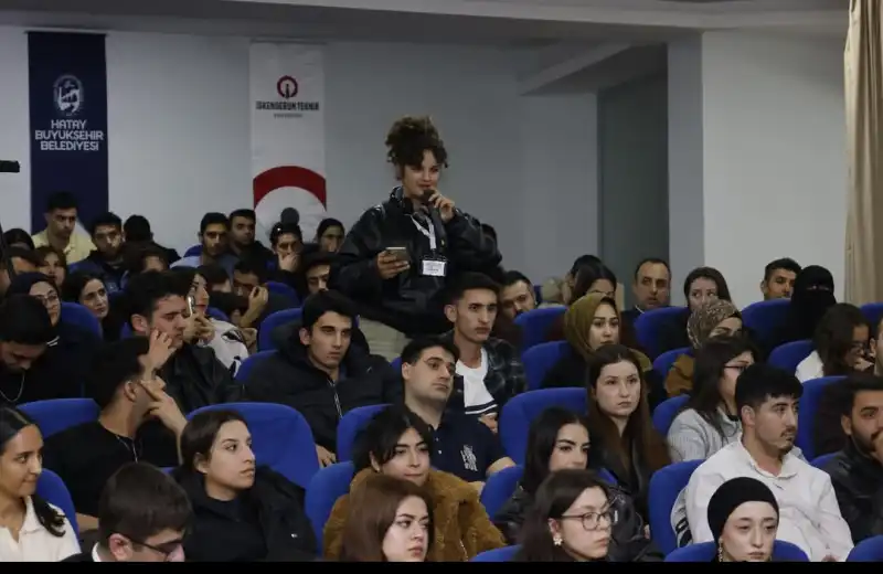 BAŞKAN MEHMET ÖNTÜRK’TEN GENÇLERE SÖZ!