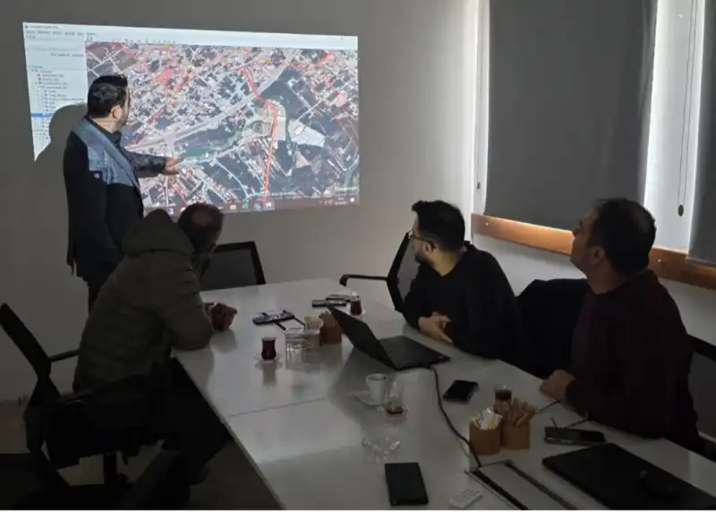 BAŞKAN KARAÇAY ELEKTRİK KESİNTİLERİ İÇİN...