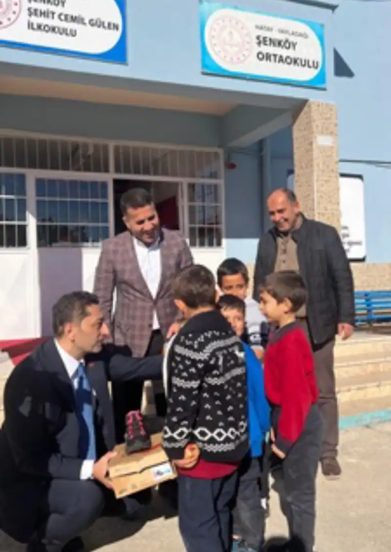 AYSAD HATAY'DA DEPREM BÖLGESİNDE...