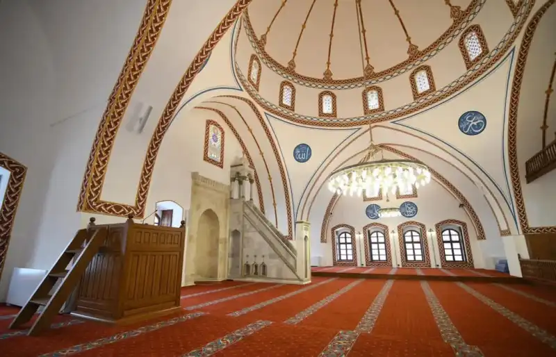 BU CAMİ BİR GÖNÜL KÖPRÜSÜDÜR! 