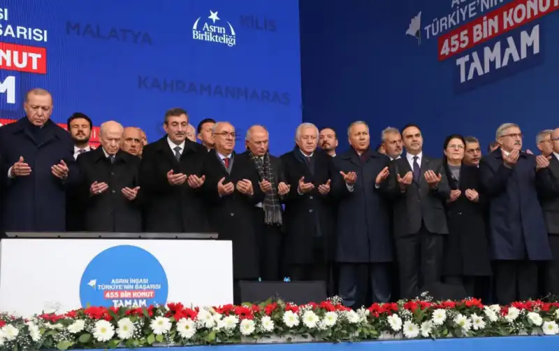 ERDOĞAN HATAY’DA 455 BİN KONUTUN KURA TÖRENİNE KATILDI!