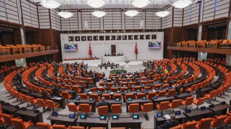 TBMM'DE SANDALYE DAĞILIMI DEĞİŞTİ!