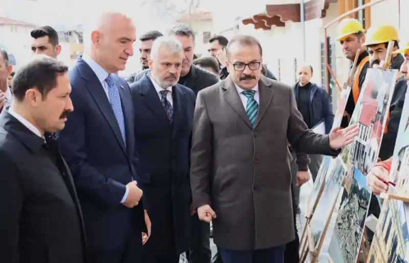 BAKAN ERSOY’DAN HATAY BÜYÜKŞEHİR BELEDİYESİNE ZİYARET! 