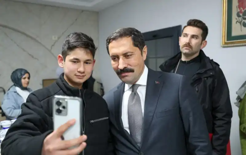 HER BİR GENCİMİZİN POTANSİYELİNİ...