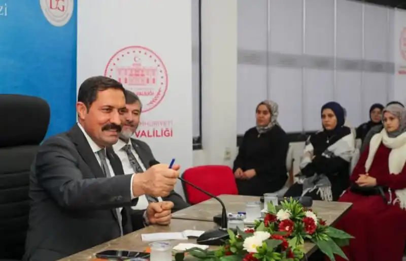 HER BİR GENCİMİZİN POTANSİYELİNİ...