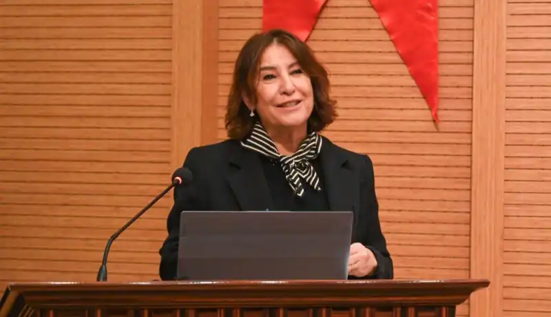 REKTÖR EREN BİR İSTEĞİNİ DİLLENDİRDİ!