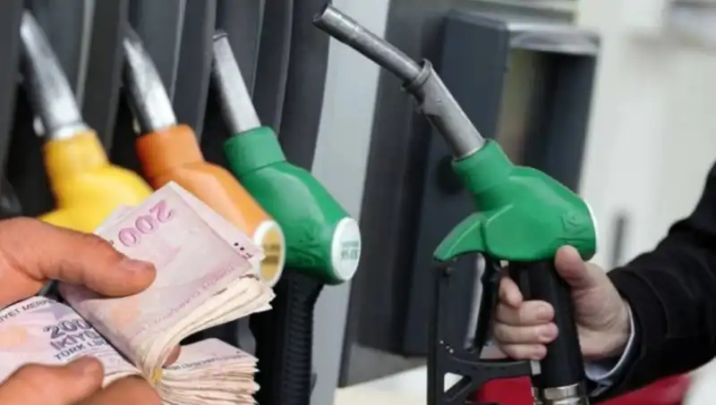 AKARYAKIT FİYATLARINDAKİ ARTIŞTA YÜKÜ DEVLET...