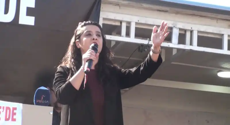 SAMANDAĞ’DA SURİYE’DE ALEVİ KATLİAMINA HAYIR MİTİNGİ! 