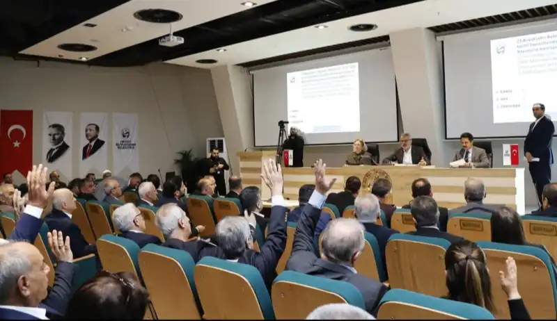 BAŞKAN ÖNTÜRK’E YETKİ VERİLMESİ TEKLİFİ KABUL EDİLDİ!