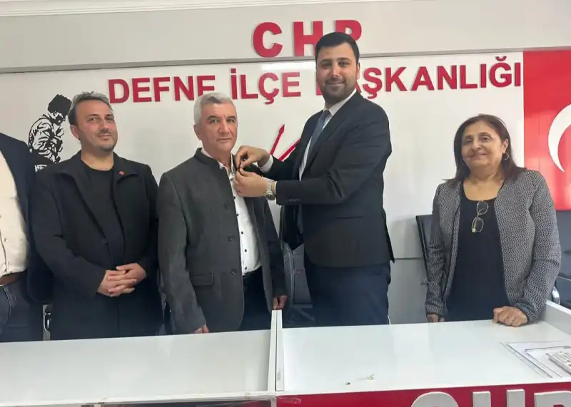 DEFNE'DE CHP'YE DİKKAT ÇEKEN KATILIM!