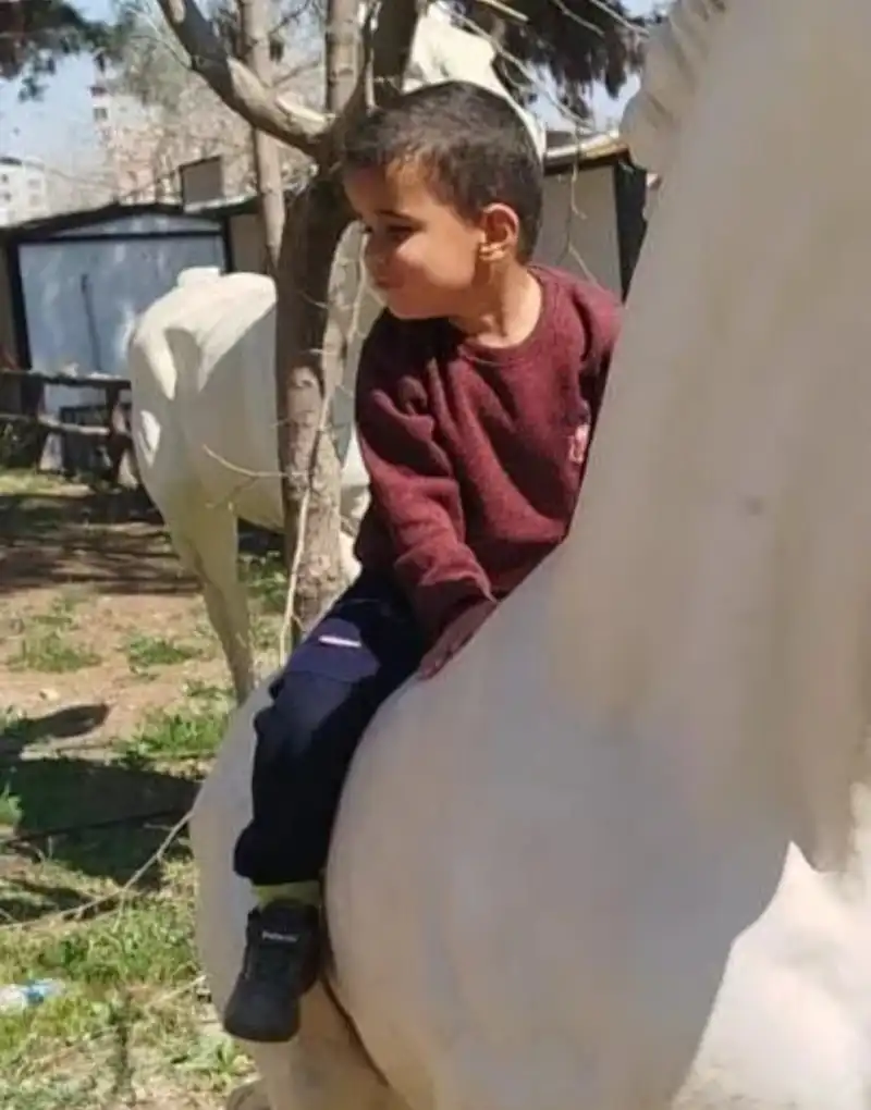 BENİM İKİ CANIM YANDI!