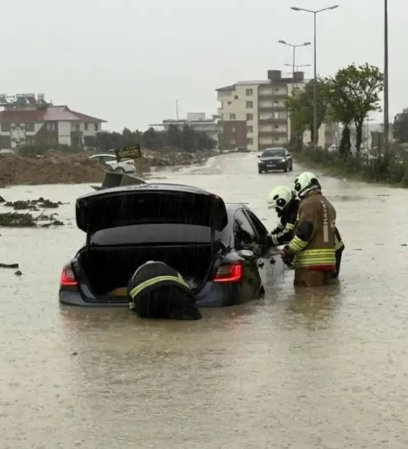 HATAY’DA YAŞANAN BU TABLO KADER DEĞİL, YÖNETİM TERCİHİDİR!