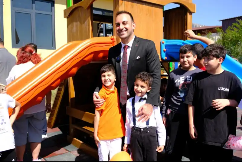 DEFNE’YE YENİ KREŞ!