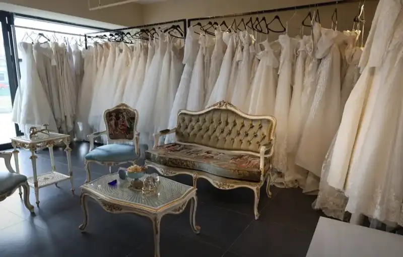 HBB, GELİNLİKEVİ HİZMETİYLE GENÇ ÇİFTLERİN... 