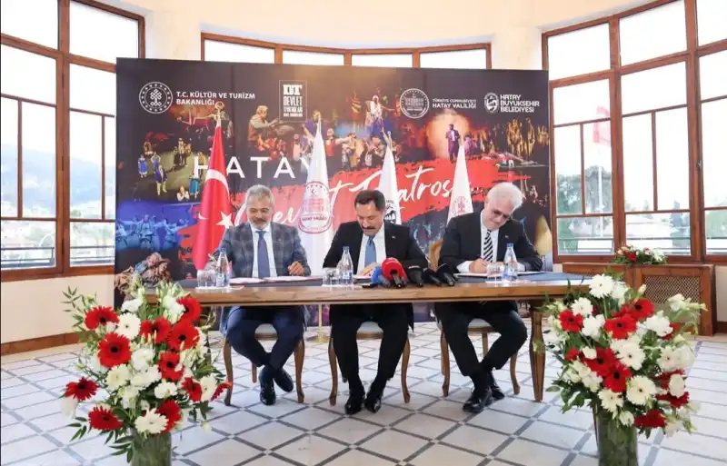 HATAY DEVLET TİYATROSU HATAYIMIZA HAYIRLI OLSUN!
