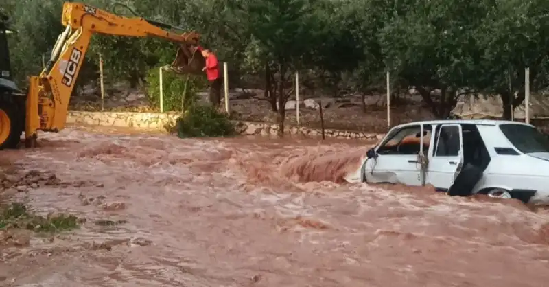 HATAY FELAKETİ YAŞIYOR!