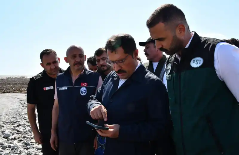 BAYRAMDA HATAY YİNE TAŞKIN VE SU BASKINLARININ... 