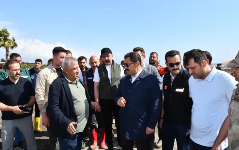 BAYRAMDA HATAY YİNE TAŞKIN VE SU BASKINLARININ... 
