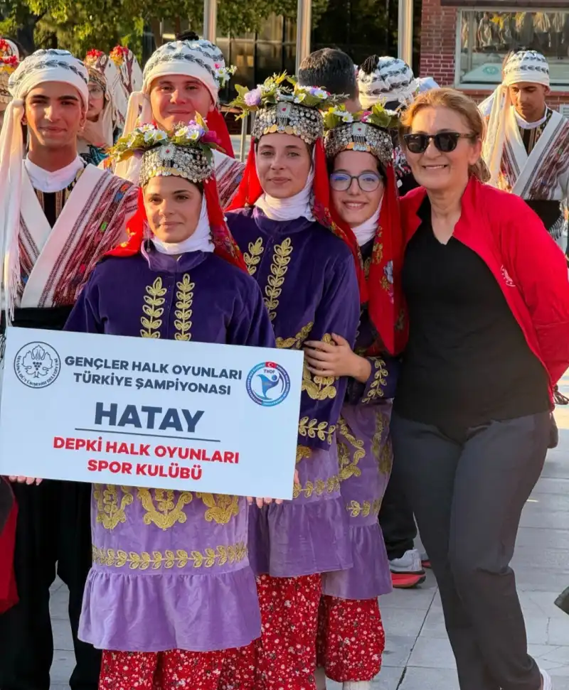 HATAY DEPKİ HALK OYUNLARI EKİBİ ŞAMPİYONADA...
